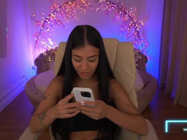 FataleNellie live cam