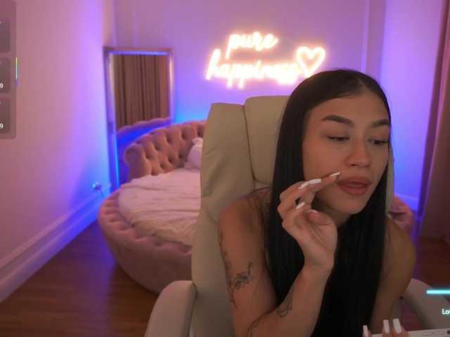 FataleNellie live cam on BongaCams