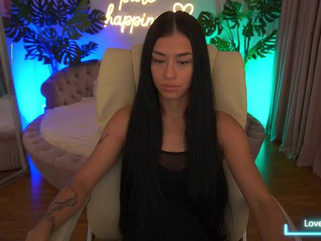 FataleNellie live cam on BongaCams