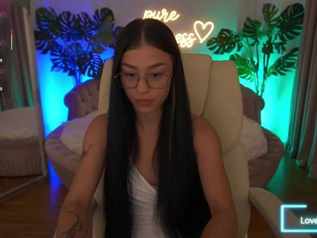 FataleNellie live cam on BongaCams