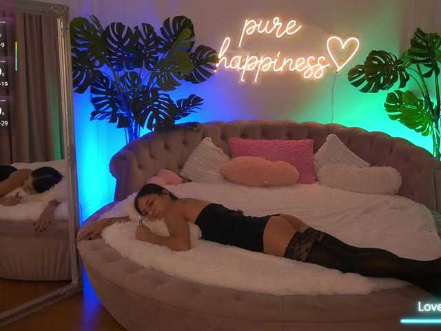FataleNellie live cam on BongaCams