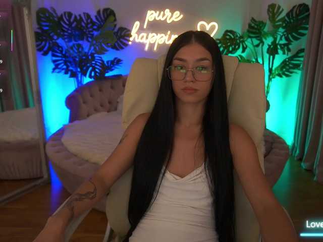 FataleNellie live cam on BongaCams