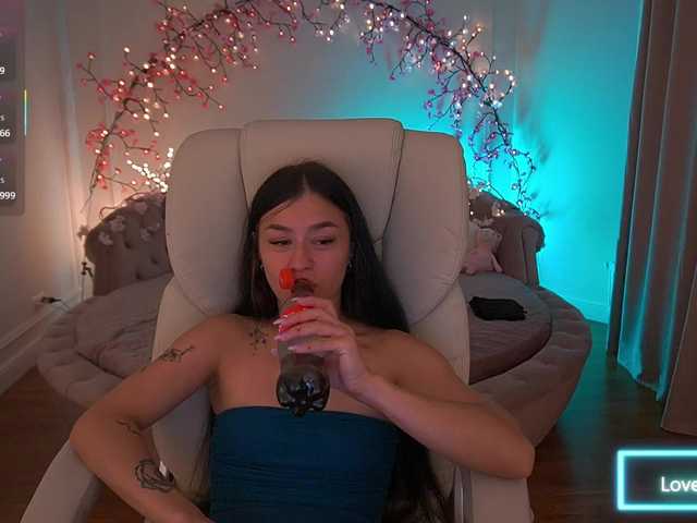 FataleNellie live cam on BongaCams