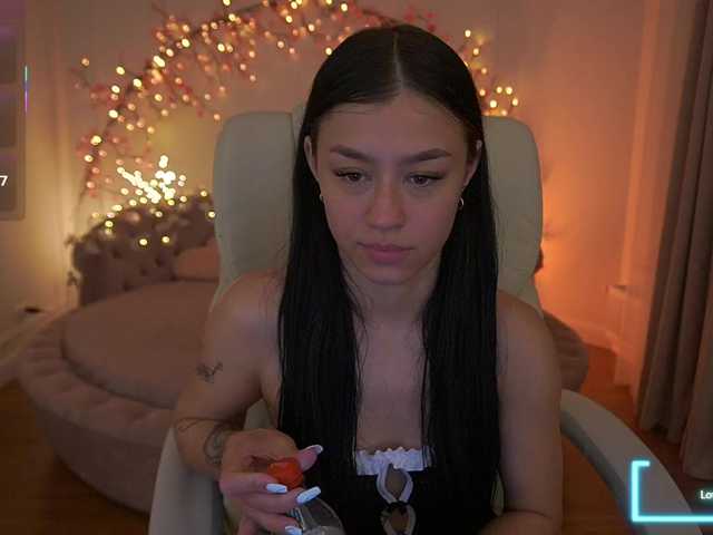 FataleNellie live cam on BongaCams