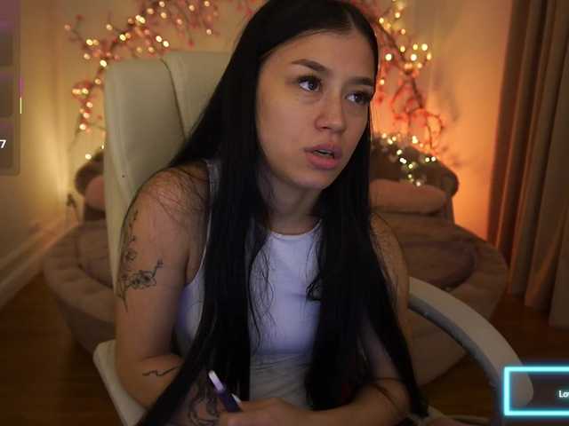 FataleNellie live cam on BongaCams