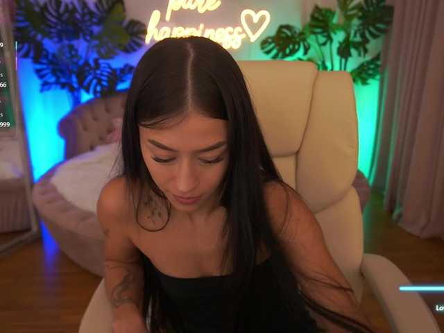 FataleNellie live cam on BongaCams