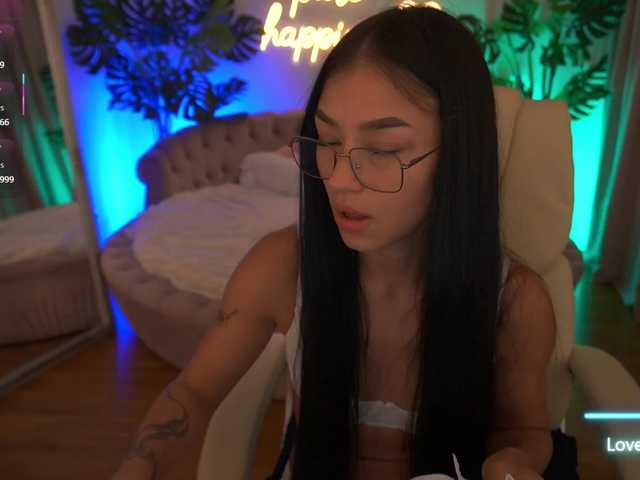 FataleNellie live cam on BongaCams