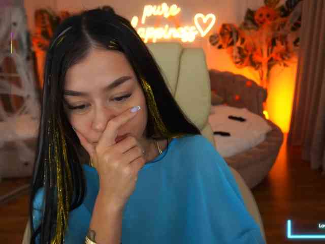 fatalenellie's live room