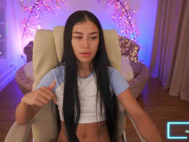 fatalenellie's live room