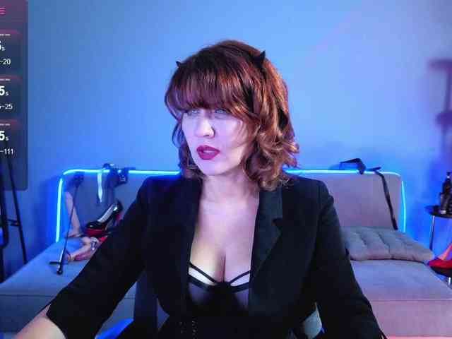Goddess-Orsa Sex Cam Show