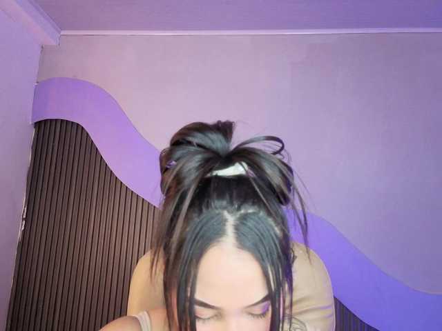 Nicolle-mariee live cam on BongaCams