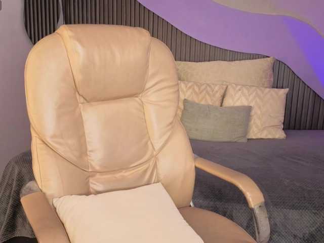 Nicolle-mariee live cam on BongaCams