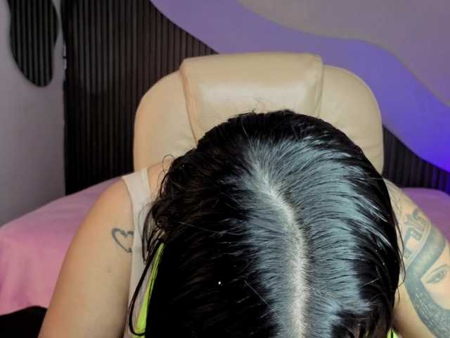 Nicolle-mariee live webcam show