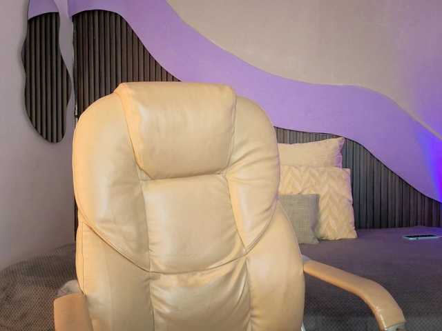 Nicolle-mariee live cam on BongaCams