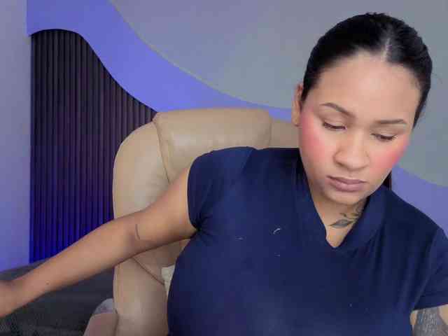 Nicolle-mariee webcam