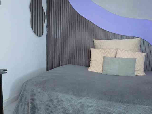 Nicolle-mariee Live Webcam on BongaCams