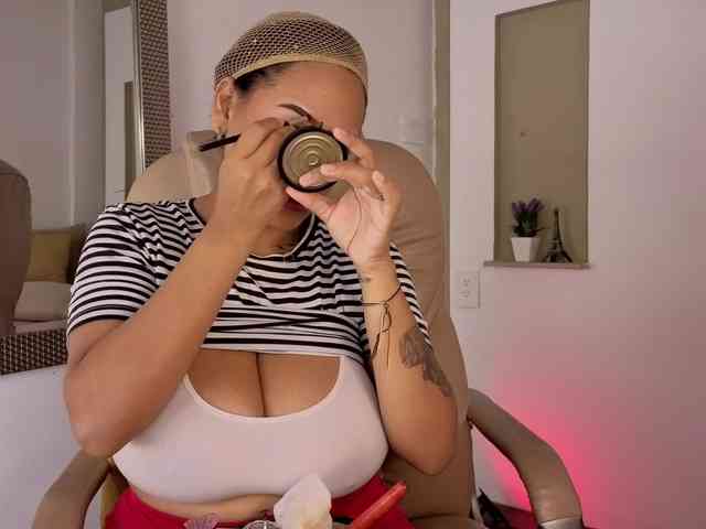 Nicolle-mariee webcam