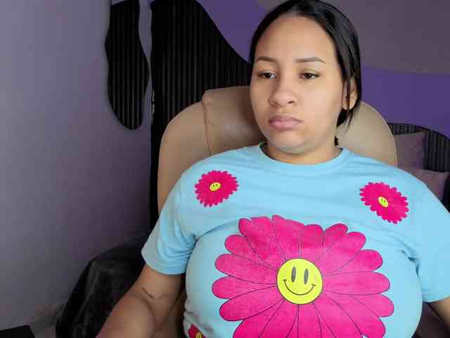 Nicolle-mariee webcam