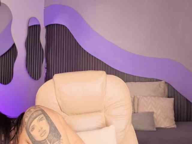 Nicolle-mariee webcam