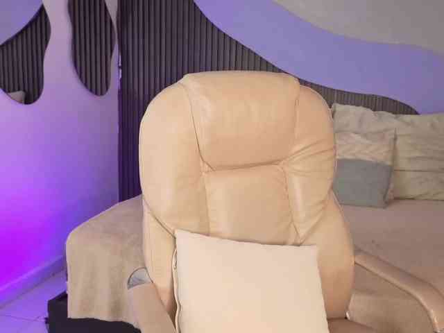 Nicolle-mariee webcam