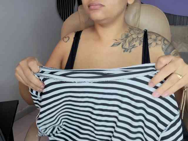 Nicolle-mariee webcam