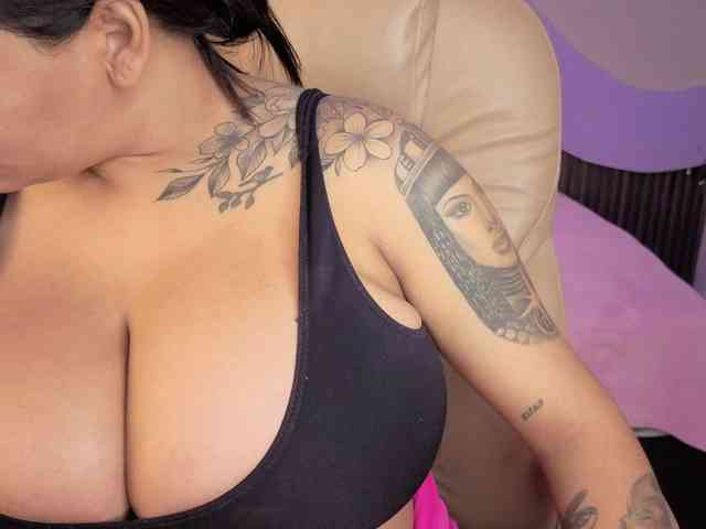 Nicolle-mariee webcam