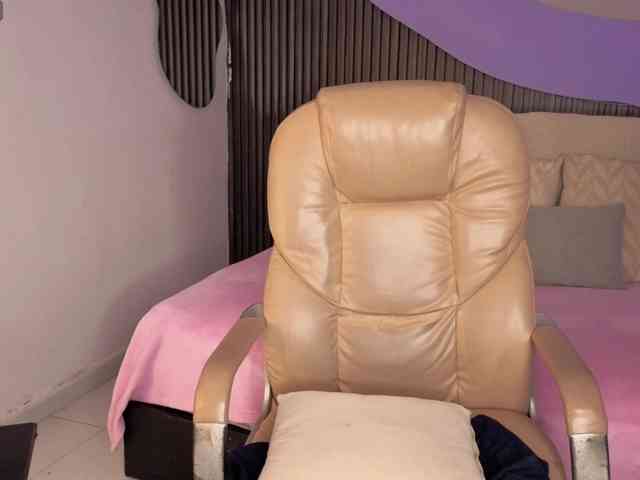 Nicolle-mariee webcam