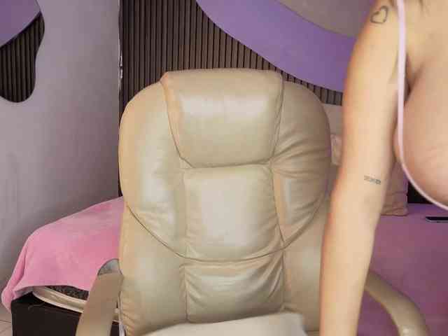 Nicolle-mariee webcam