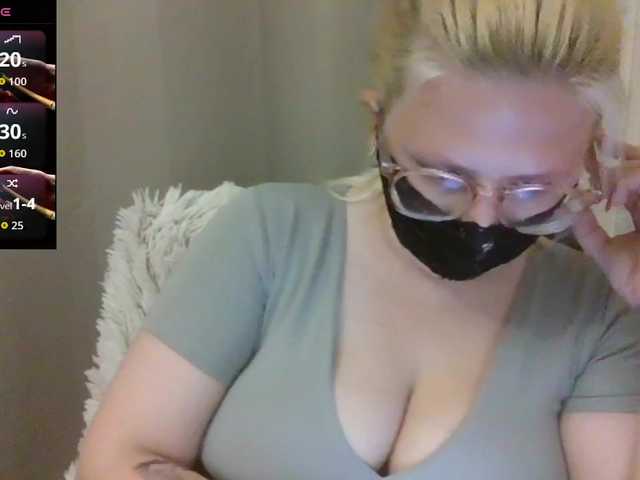 Lilithaa live cam on BongaCams