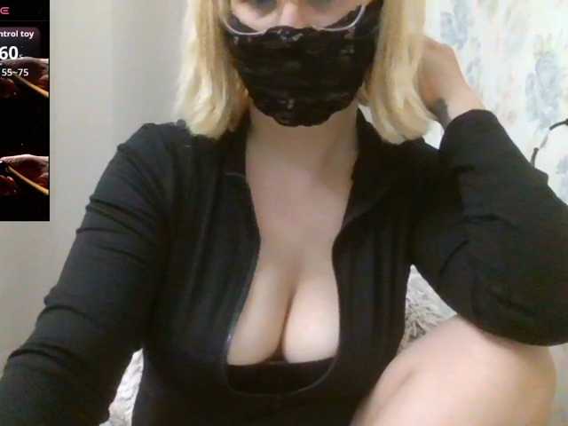 Lilithaa live cam on BongaCams
