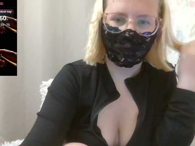 Lilithaa live cam on BongaCams
