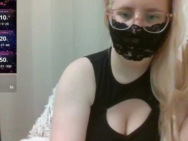 Lilithaa live cam on BongaCams