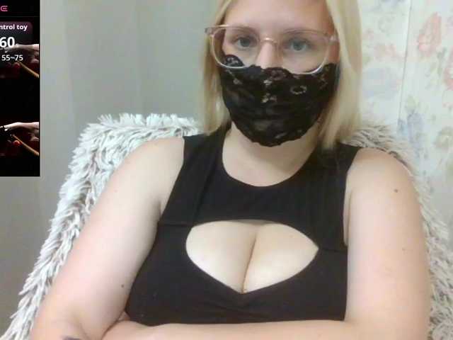 Lilithaa live cam on BongaCams