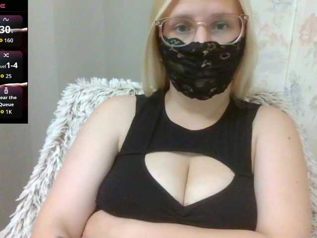 Lilithaa live cam on BongaCams