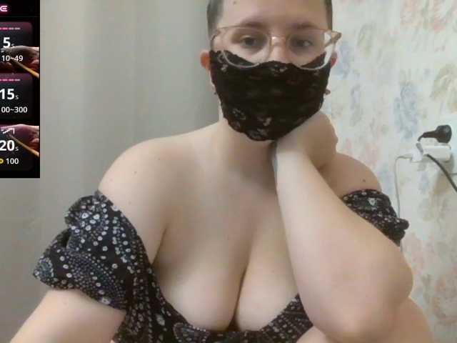 Lilithaa live cam on BongaCams