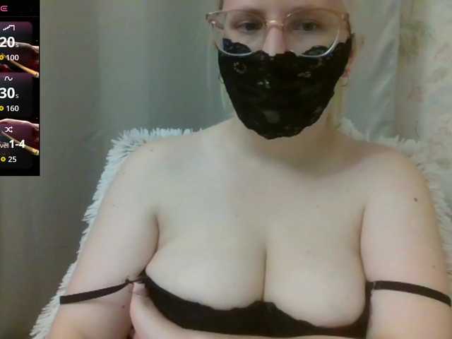 Lilithaa live cam on BongaCams