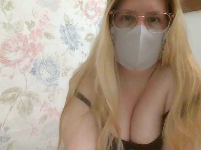 Lilithaa live cam on BongaCams