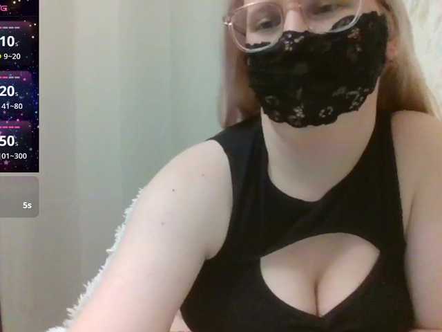 Lilithaa live cam on BongaCams