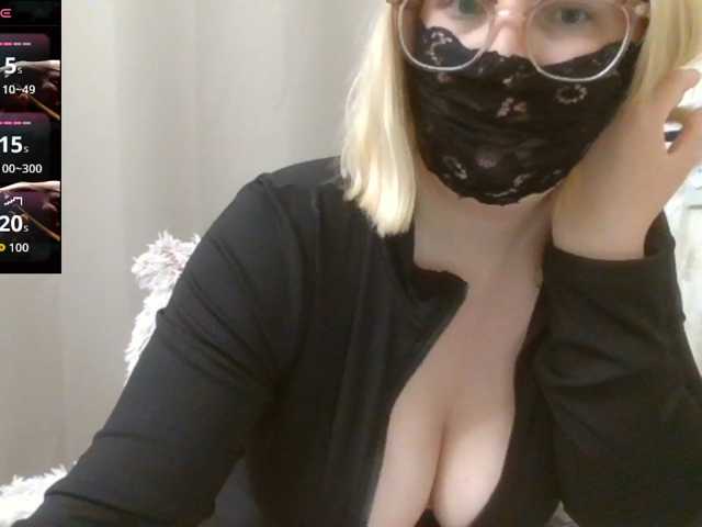 Lilithaa live cam on BongaCams