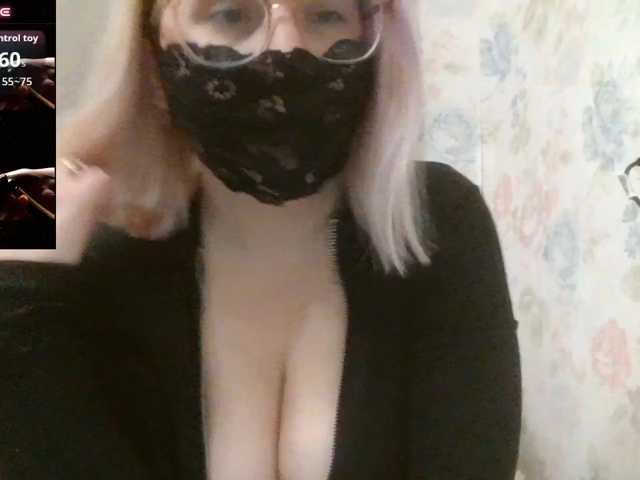 Lilithaa live cam on BongaCams