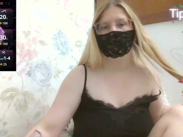 Lilithaa live cam on BongaCams