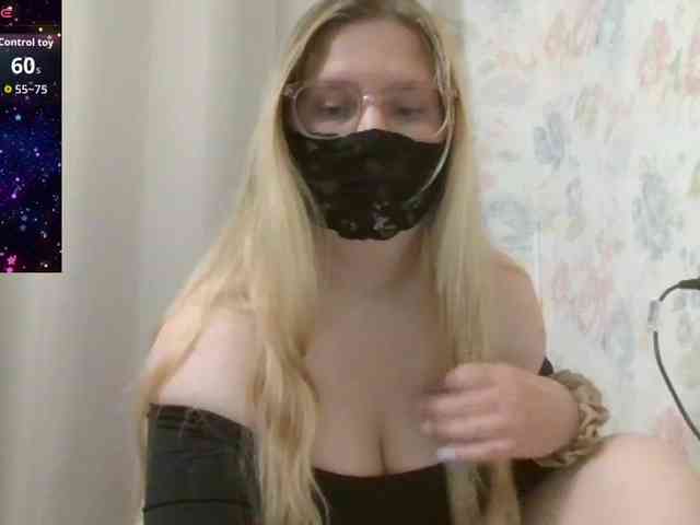 Lilithaa webcam