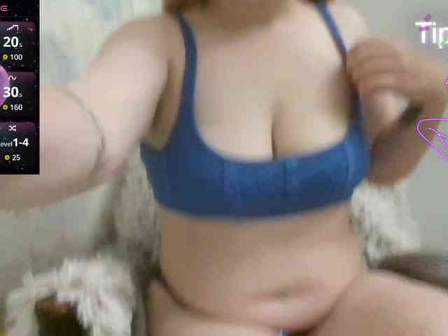 Lilithaa webcam