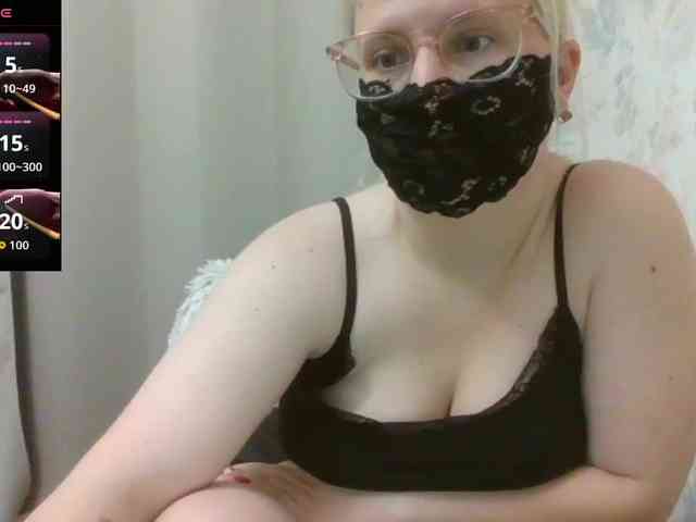 Lilithaa webcam