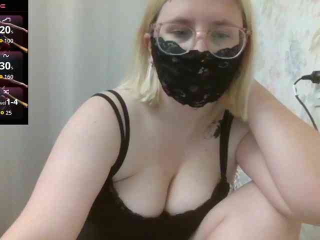 Lilithaa webcam