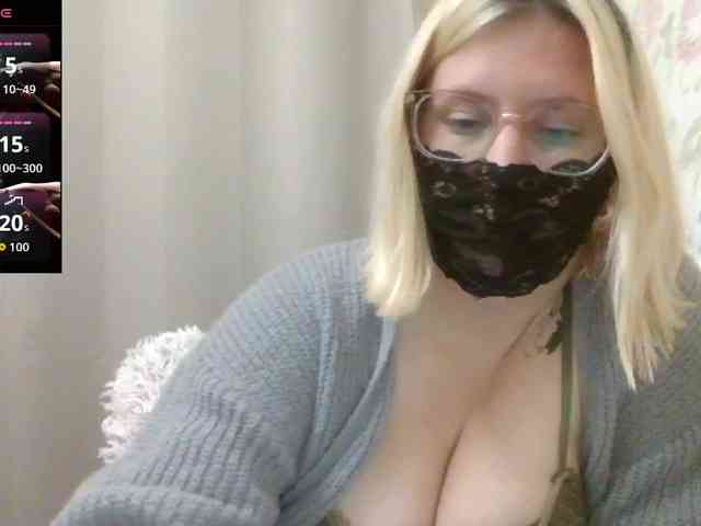Lilithaa webcam
