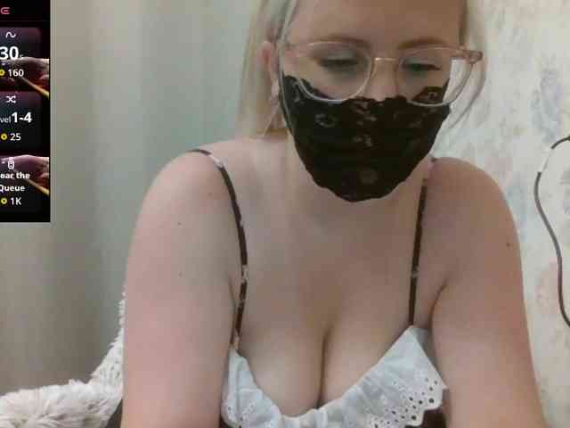 Lilithaa webcam