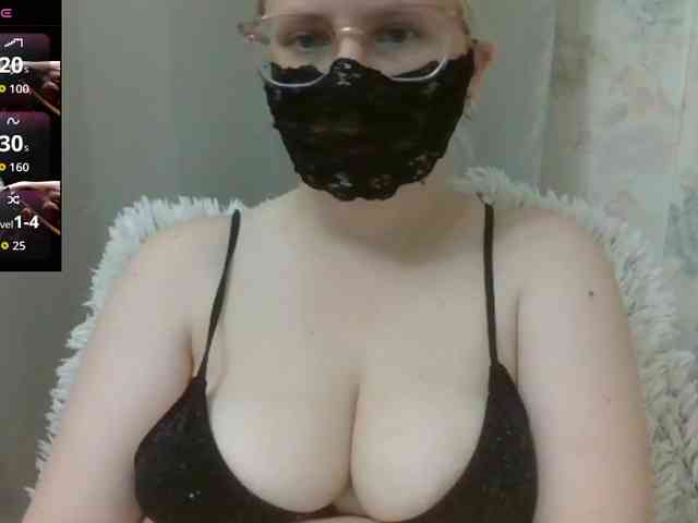 Lilithaa webcam