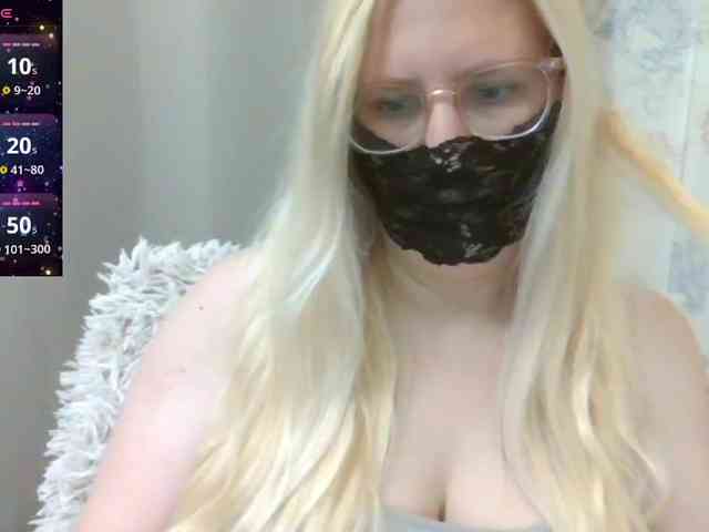 Lilithaa webcam