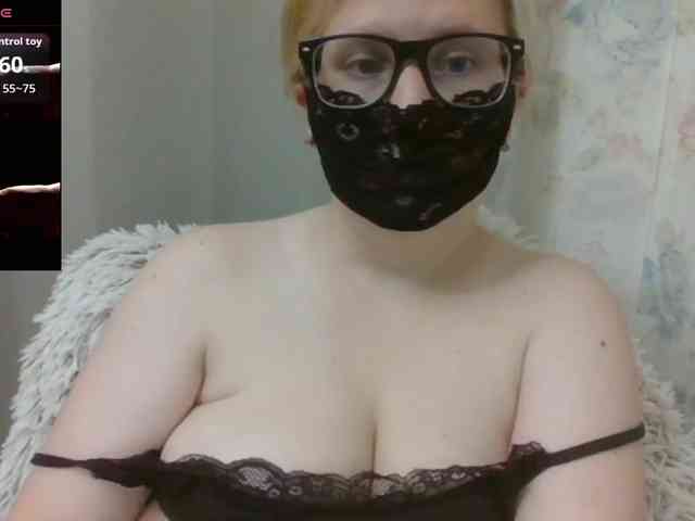 Lilithaa webcam